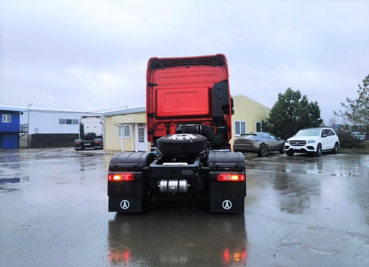 BEIBEN 1848S - Тягач: фото 4 BEIBEN 1848S - Тягач: фото 4