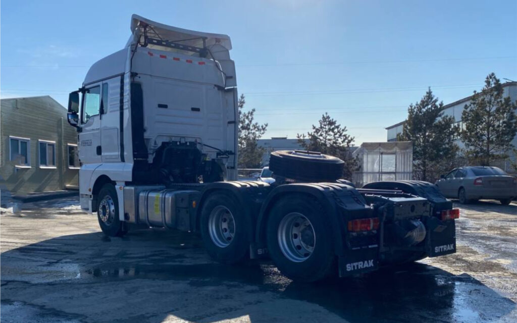 Тягач Sitrak C7H 6х2 пневматическая подвеска, 2023г - Тягач: фото 4 Тягач Sitrak C7H 6х2 пневматическая подвеска, 2023г - Тягач: фото 4