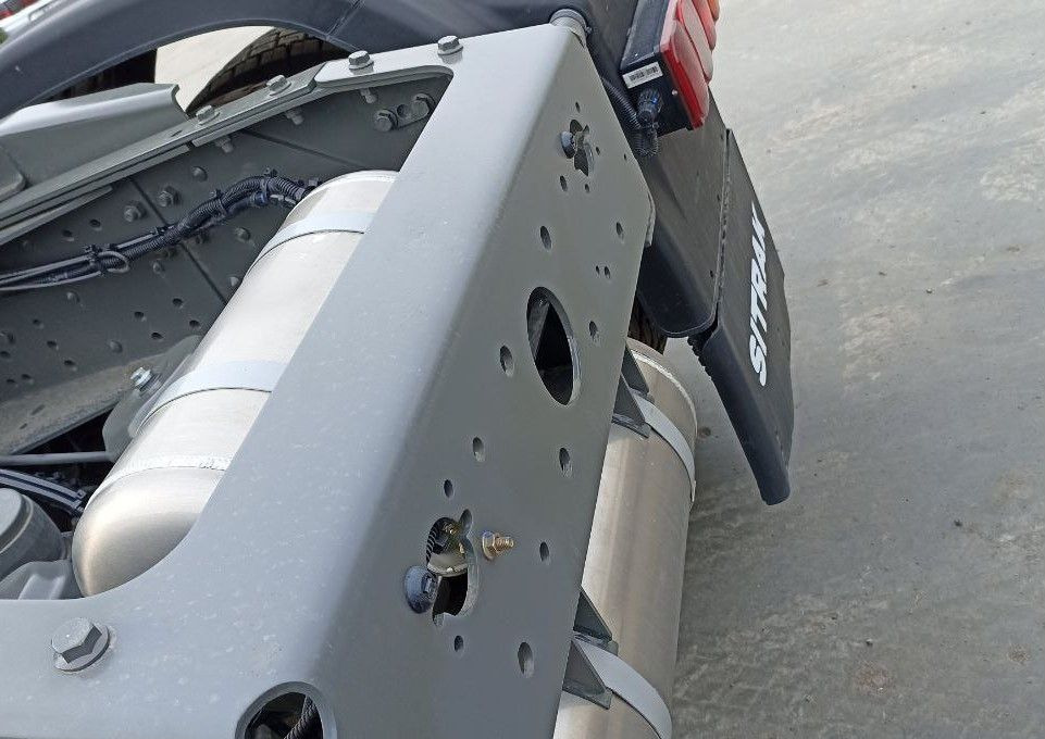 Новый Тягач Тягач Sitrak C7H 6х4 540 л.с. МКПП рессорная подвеска 2023: фото 13 Новый Тягач Тягач Sitrak C7H 6х4 540 л.с. МКПП рессорная подвеска 2023: фото 13