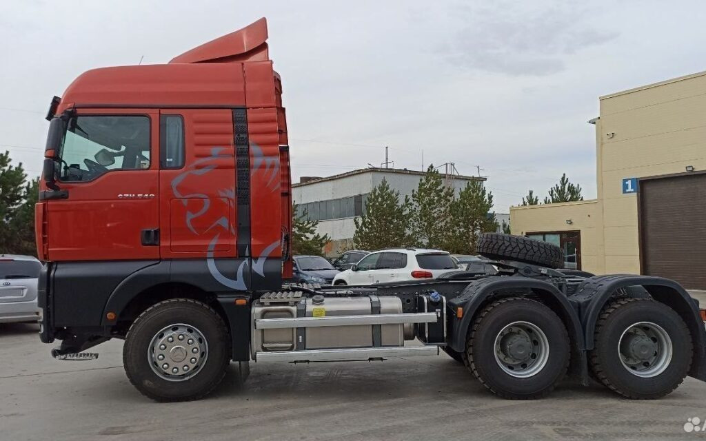 Тягач Тягач Sitrak C7H 6х4 540 л.с. МКПП рессорная подвеска 2023: фото 9