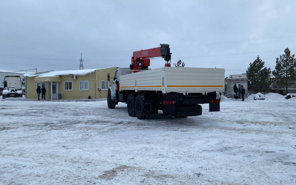 Бортовой грузовик/ Платформа, Автоманипулятор Урал Next с КМУ HORYONG HRS216, 2025: фото 6