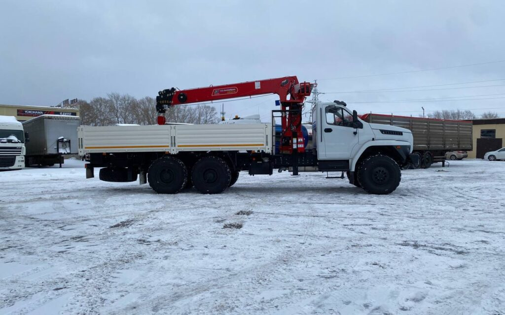 Бортовой грузовик/ Платформа, Автоманипулятор Урал Next с КМУ HORYONG HRS216, 2025: фото 8