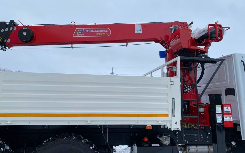 Бортовой грузовик/ Платформа, Автоманипулятор Урал Next с КМУ HORYONG HRS216, 2025: фото 19