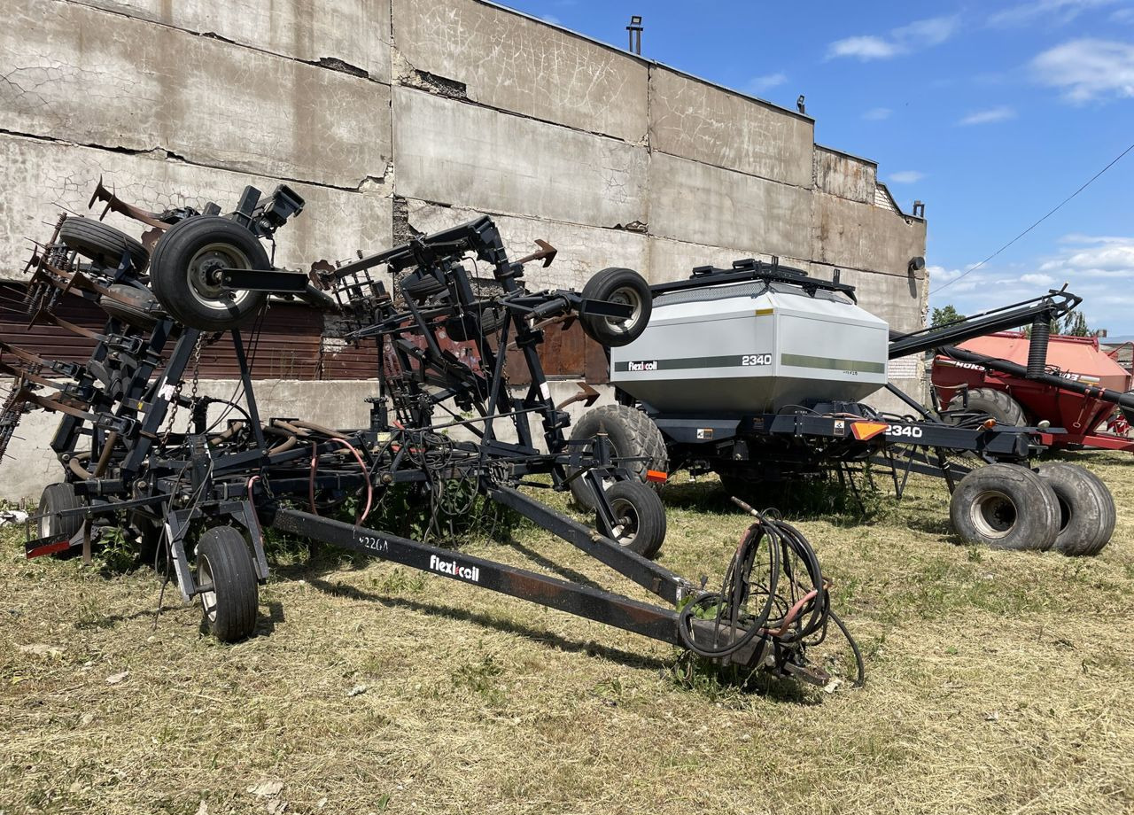 Flexi-Coil ST820 - Посевной комплекс: фото 2 Flexi-Coil ST820 - Посевной комплекс: фото 2