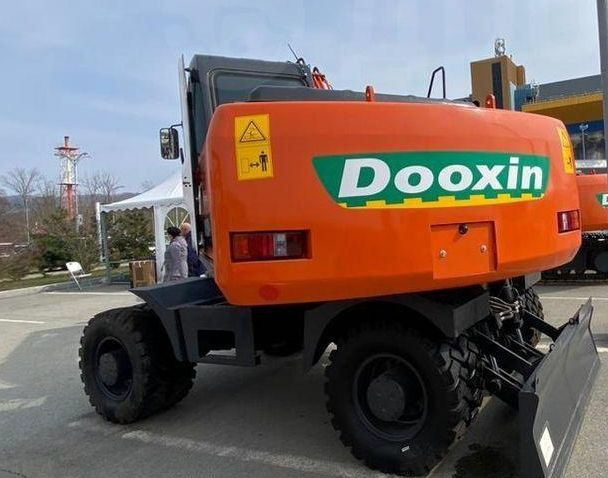 Dooxin DX150W-9 - Колёсный экскаватор: фото 4 Dooxin DX150W-9 - Колёсный экскаватор: фото 4