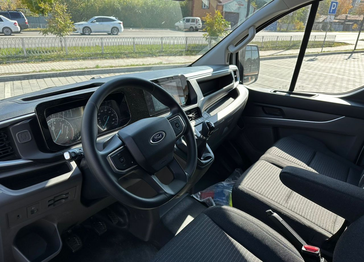 Новый Цельнометаллический фургон Ford Transit: фото 9