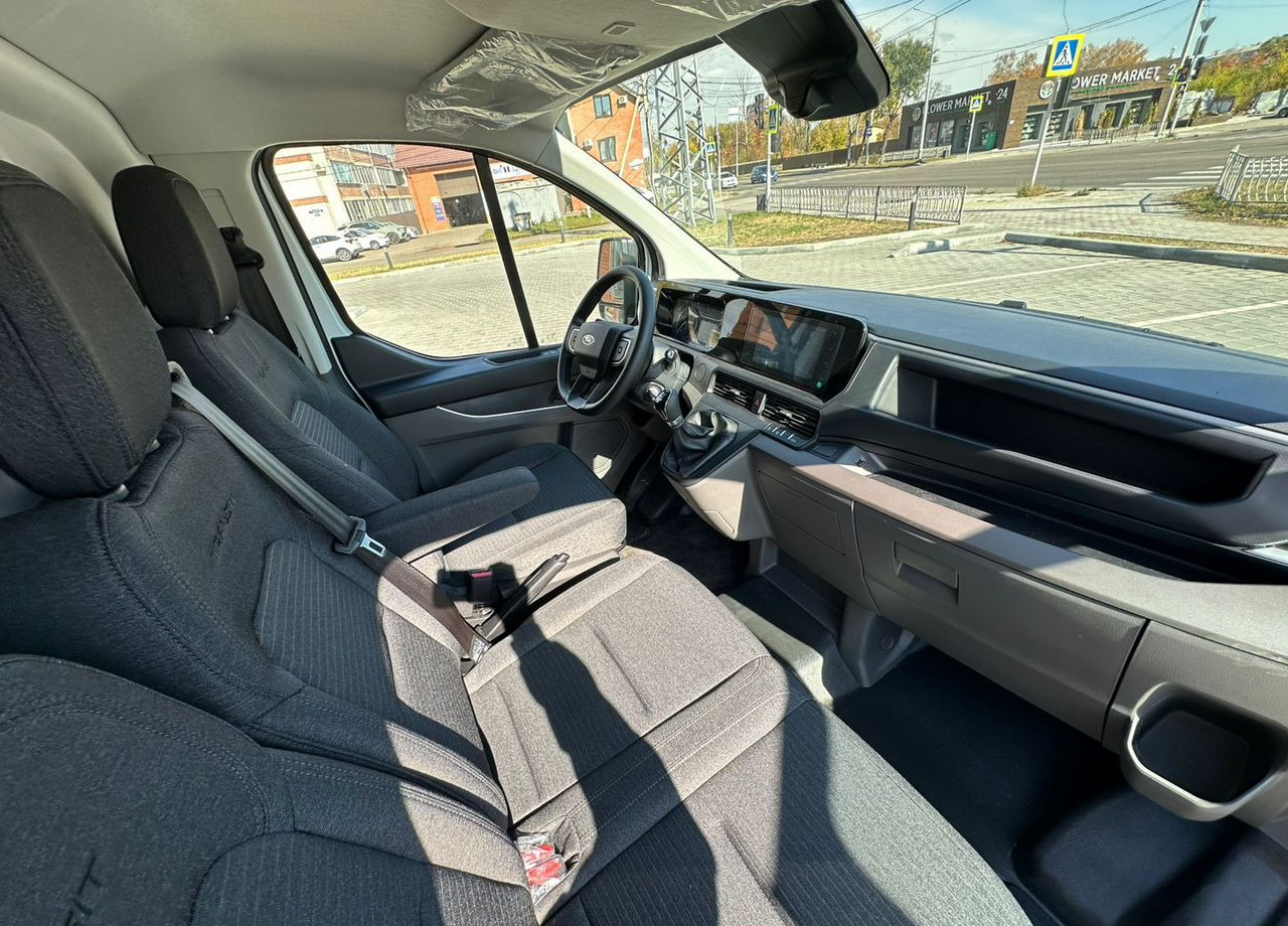 Новый Цельнометаллический фургон Ford Transit: фото 10 Новый Цельнометаллический фургон Ford Transit: фото 10