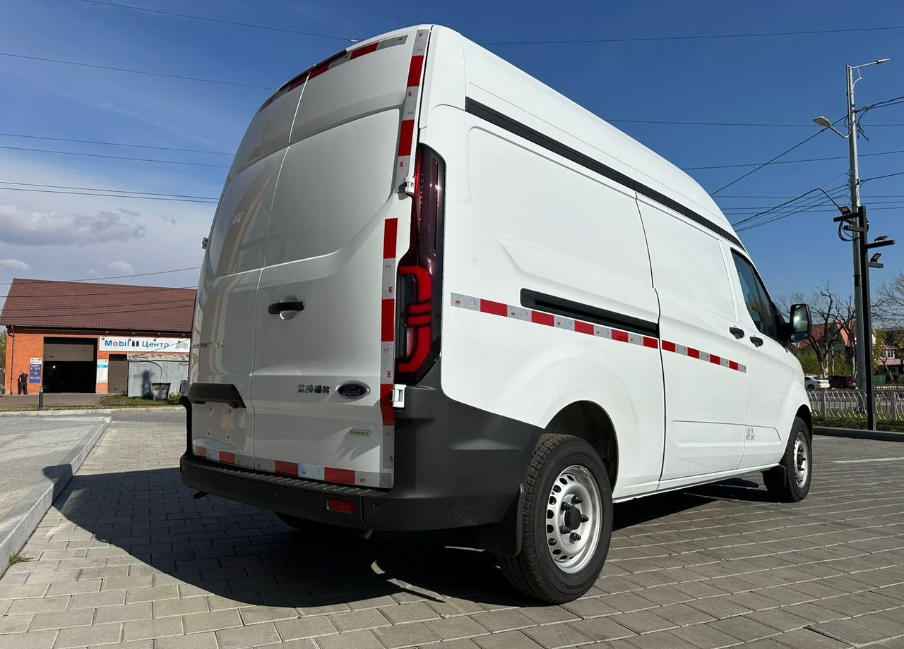 Новый Цельнометаллический фургон Ford Transit: фото 6
