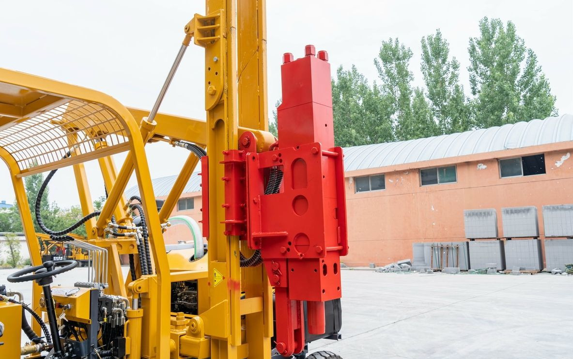 HengWang HWL500R - Сваебойная установка: фото 3 HengWang HWL500R - Сваебойная установка: фото 3