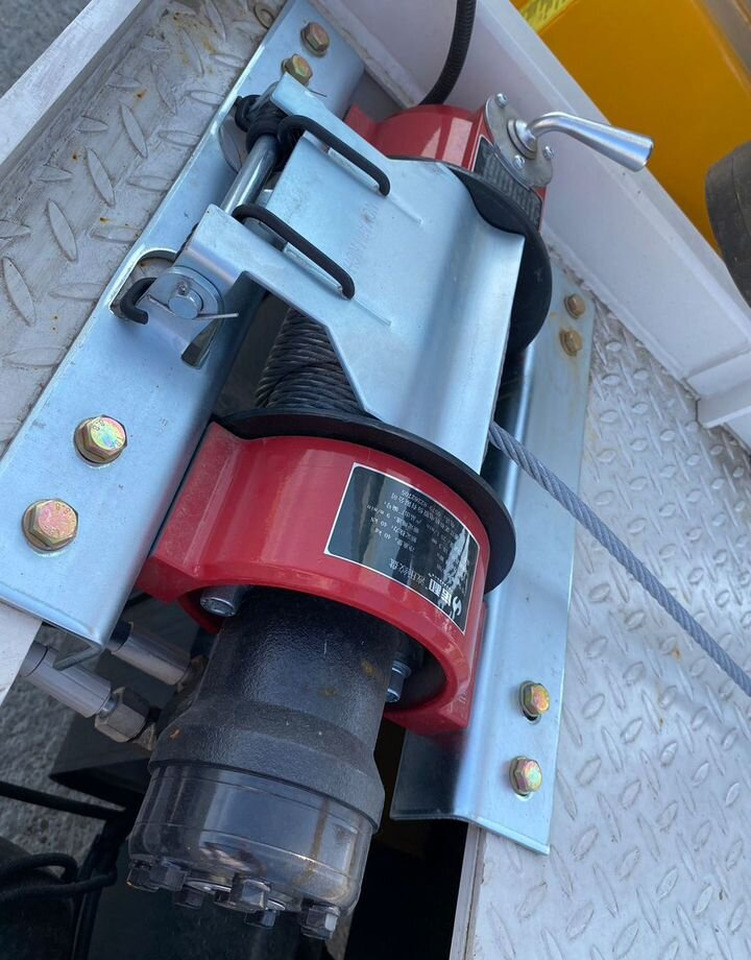 Новый Эвакуатор Isuzu Elf: фото 10