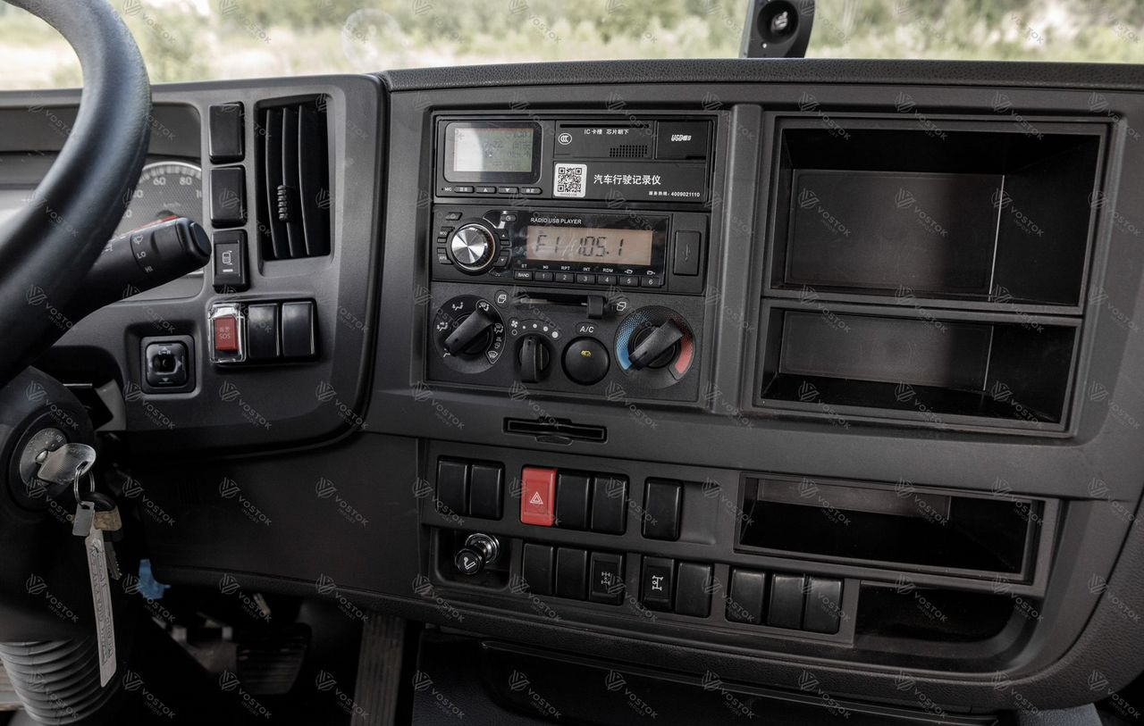 Новый Грузовик бортовой/ Платформа, Автоманипулятор Isuzu Giga (C-series): фото 20