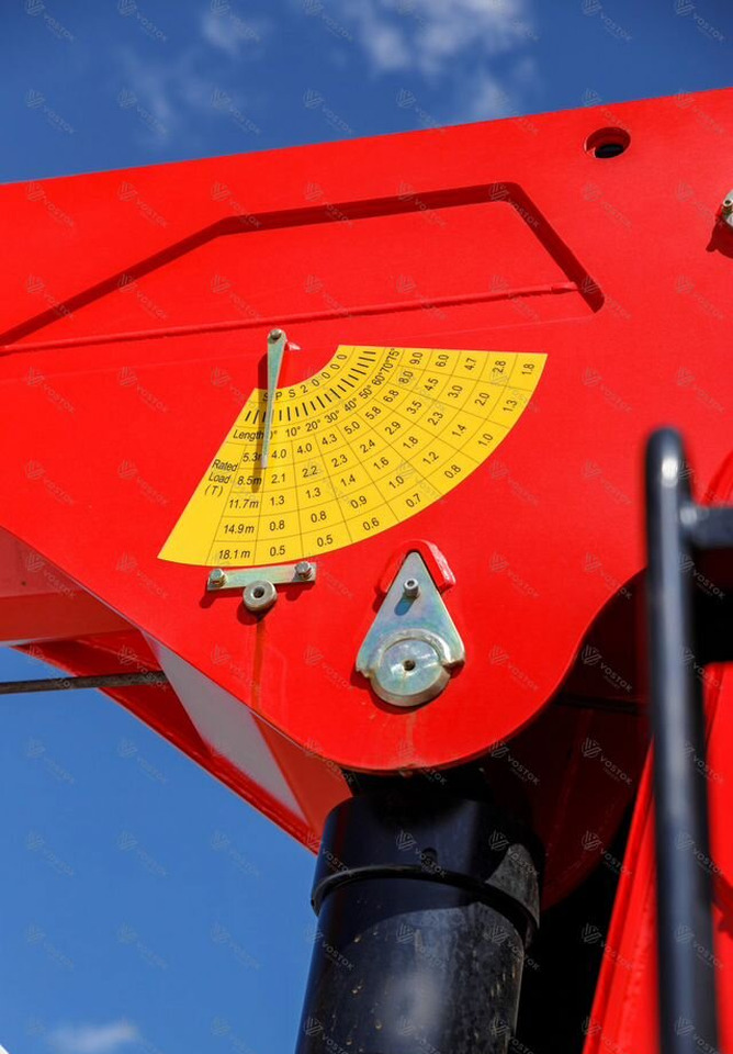 Новый Грузовик бортовой/ Платформа, Автоманипулятор Isuzu Giga (C-series): фото 11