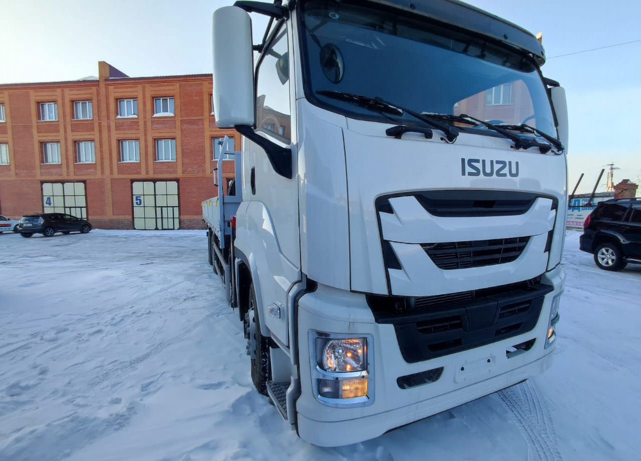 Isuzu Giga (C-series) - Грузовик бортовой/ Платформа, Автоманипулятор: фото 3 Isuzu Giga (C-series) - Грузовик бортовой/ Платформа, Автоманипулятор: фото 3