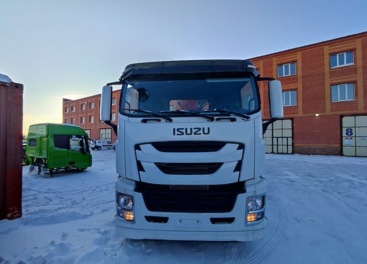 Isuzu Giga (C-series) - Грузовик бортовой/ Платформа, Автоманипулятор: фото 4 Isuzu Giga (C-series) - Грузовик бортовой/ Платформа, Автоманипулятор: фото 4