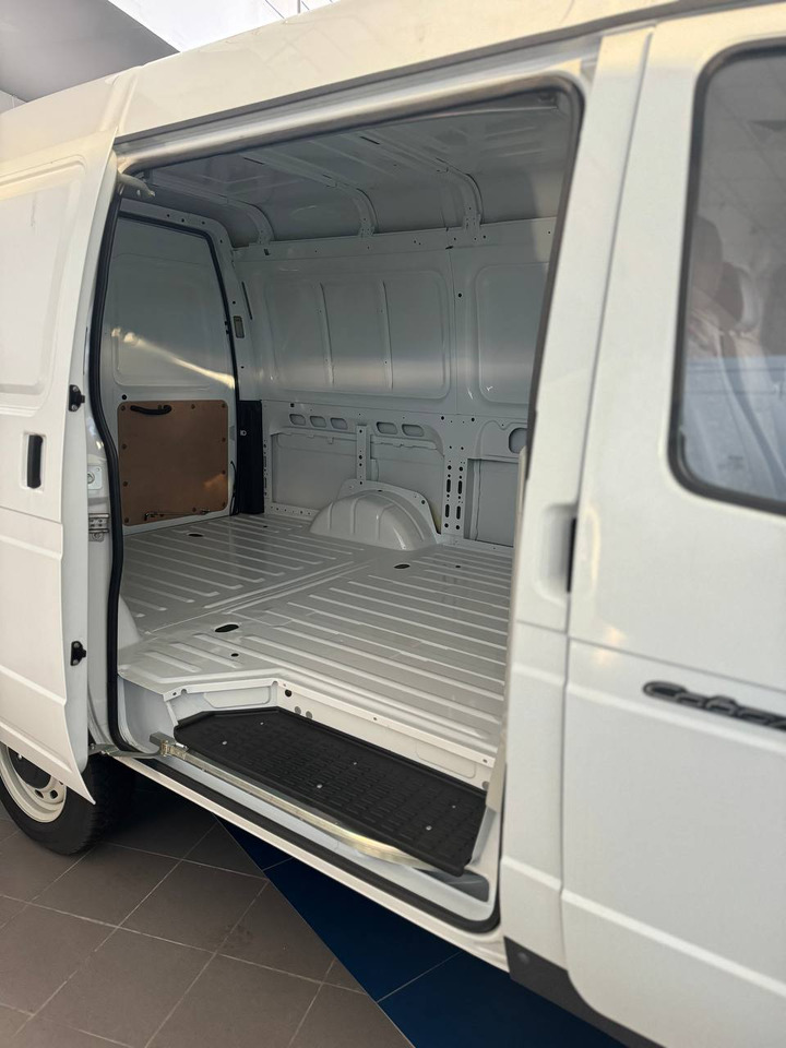 ГАЗ 2752 - Цельнометаллический фургон: фото 3 ГАЗ 2752 - Цельнометаллический фургон: фото 3