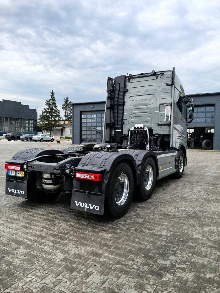 Volo FH16 - Тягач: фото 3 Volo FH16 - Тягач: фото 3