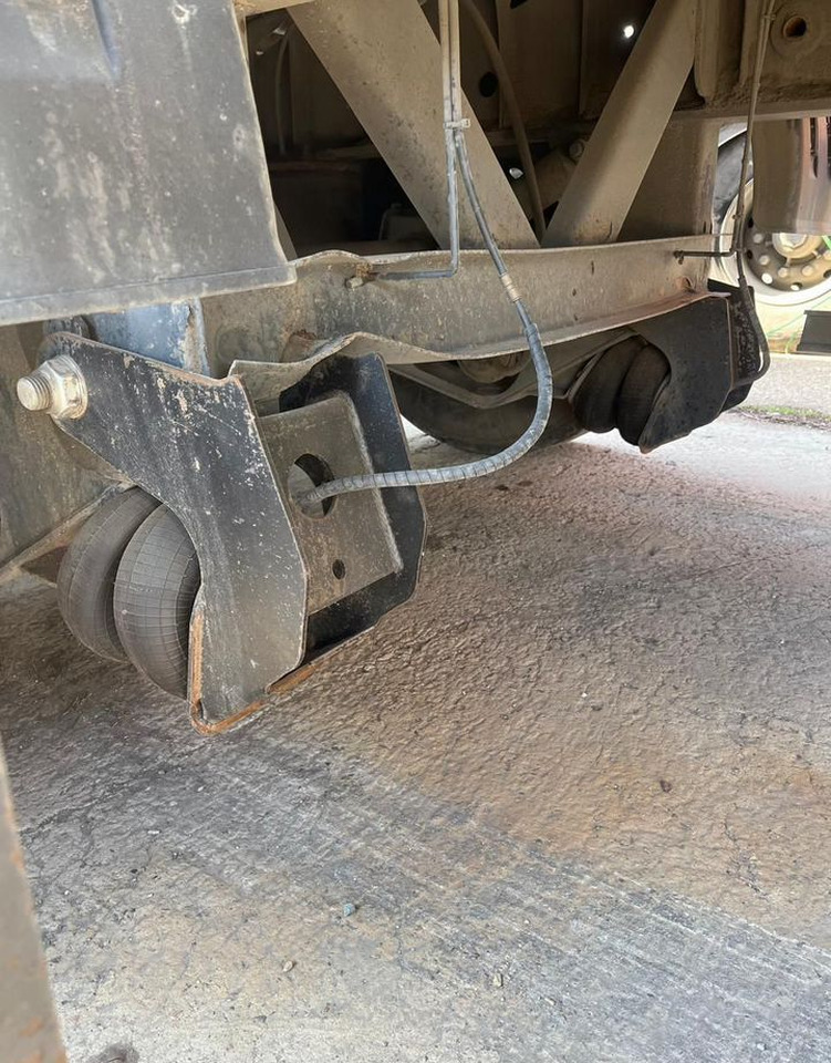 Тентованный полуприцеп Тонар 97463: фото 13