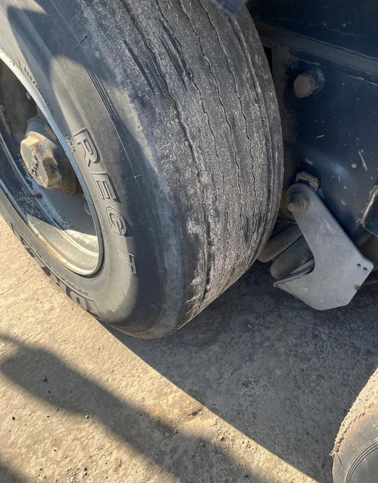 Тентованный полуприцеп Тонар 97463: фото 9