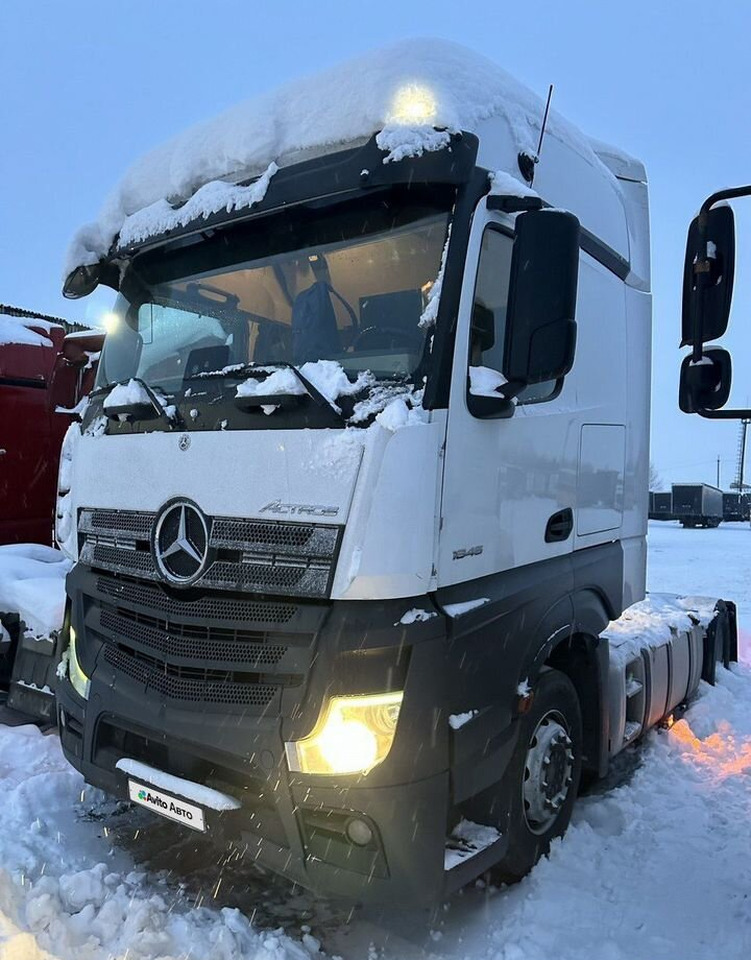 Mercedes-Benz Actros - Тягач: фото 3 Mercedes-Benz Actros - Тягач: фото 3