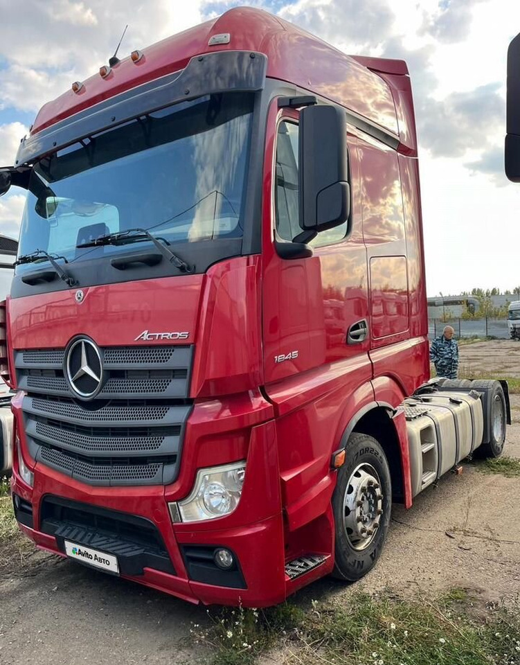 Mercedes-Benz Actros - Тягач: фото 2 Mercedes-Benz Actros - Тягач: фото 2