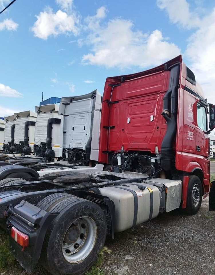 Тягач Mercedes-Benz Actros: фото 6