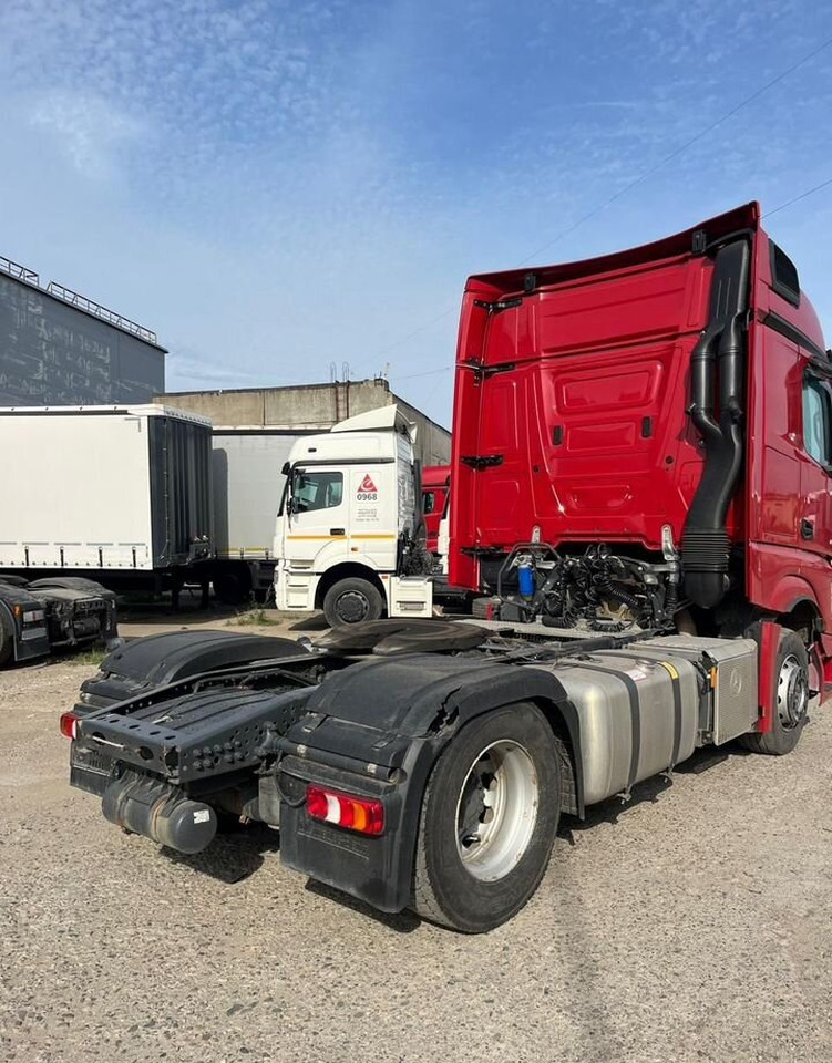 Mercedes-Benz Actros - Тягач: фото 3 Mercedes-Benz Actros - Тягач: фото 3
