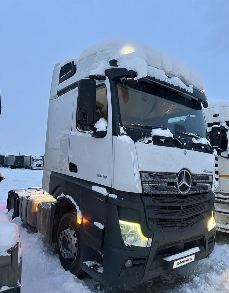 Mercedes-Benz Actros - Тягач: фото 1 Mercedes-Benz Actros - Тягач: фото 1