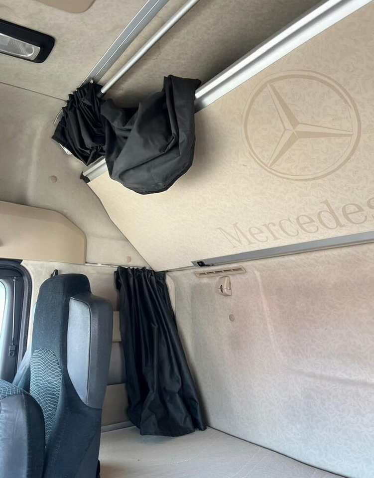 Mercedes-Benz Actros - Тягач: фото 5 Mercedes-Benz Actros - Тягач: фото 5