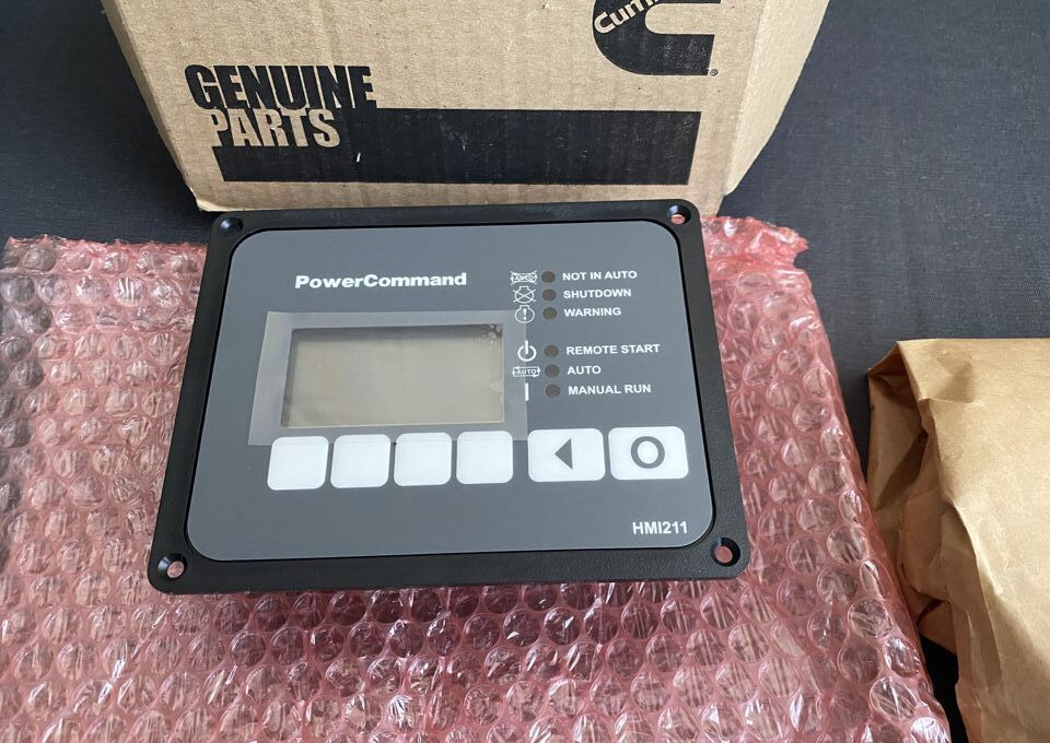 Cummins 0300-6014 Дисплей PCC1301 HMI211 - Электрическая система: фото 1 Cummins 0300-6014 Дисплей PCC1301 HMI211 - Электрическая система: фото 1