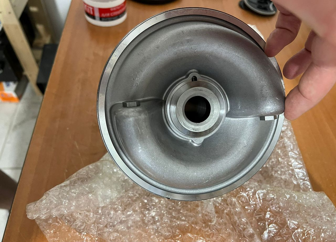 Cummins 3649571 фильтр в сборе - Топливный фильтр: фото 1 Cummins 3649571 фильтр в сборе - Топливный фильтр: фото 1