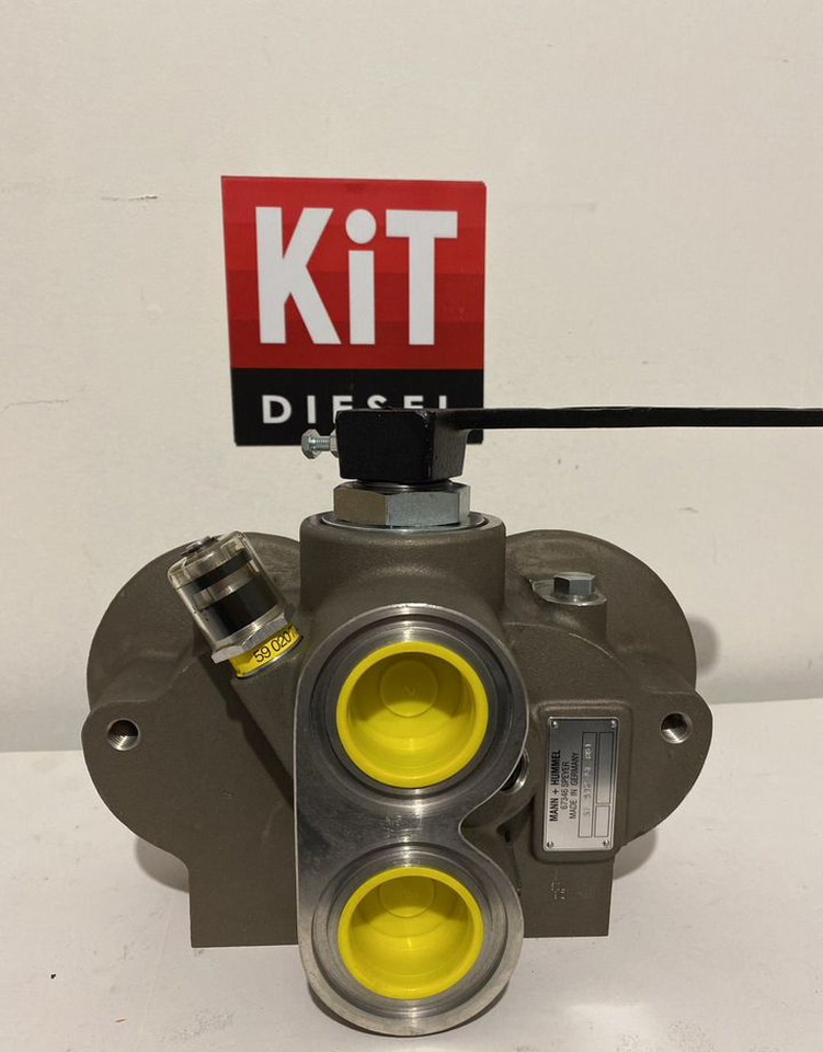 Cummins 3973971 блок масляных фильтров Cummins - Масляный фильтр: фото 1 Cummins 3973971 блок масляных фильтров Cummins - Масляный фильтр: фото 1