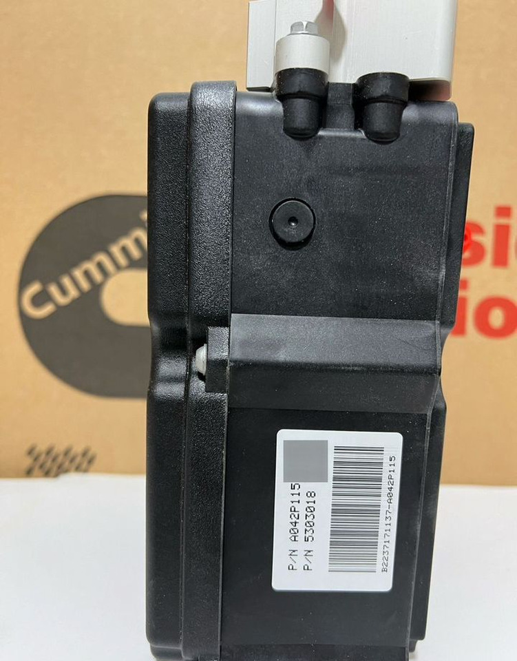 Cummins 5303018 Дозатор мочевины Cummins - Выхлопная система: фото 3 Cummins 5303018 Дозатор мочевины Cummins - Выхлопная система: фото 3