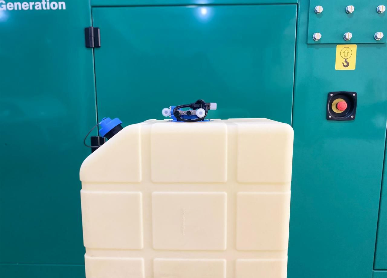 Cummins Бак DR605-BG00F7T65C DEF Cummins Ростсельмаш - Топливный бак: фото 1 Cummins Бак DR605-BG00F7T65C DEF Cummins Ростсельмаш - Топливный бак: фото 1