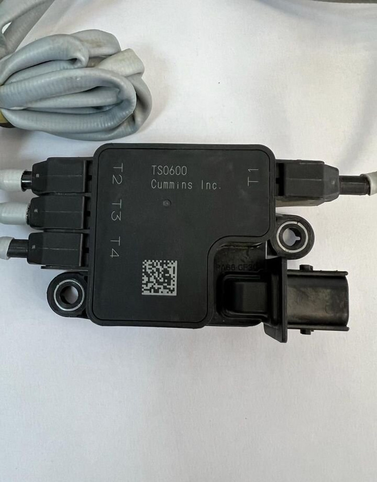 Cummins Датчик температуры 4384575 Cummins - Сенсор: фото 1 Cummins Датчик температуры 4384575 Cummins - Сенсор: фото 1