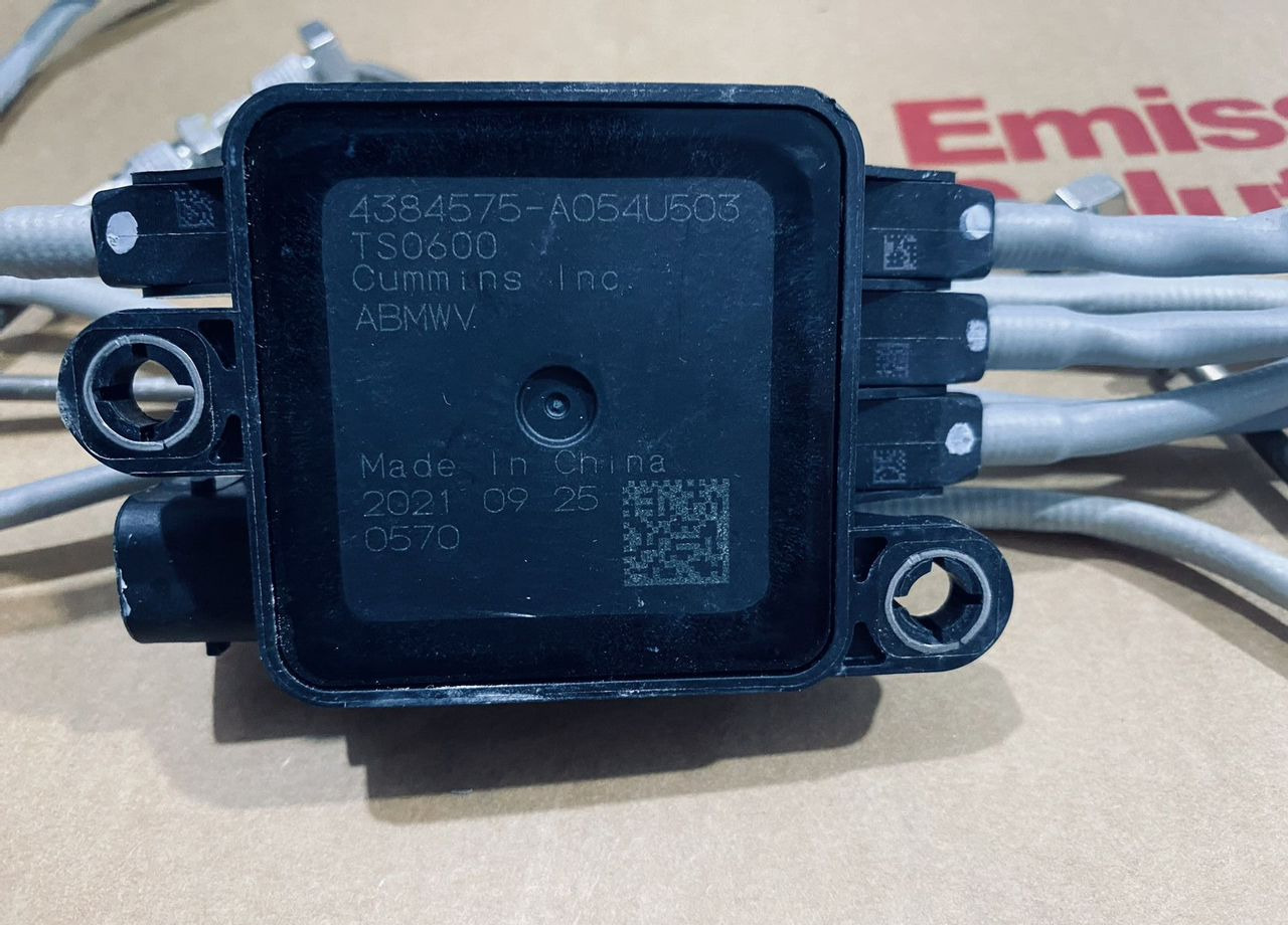 Cummins Датчик температуры Cummins 4384568 A054U495 - Сенсор: фото 2 Cummins Датчик температуры Cummins 4384568 A054U495 - Сенсор: фото 2