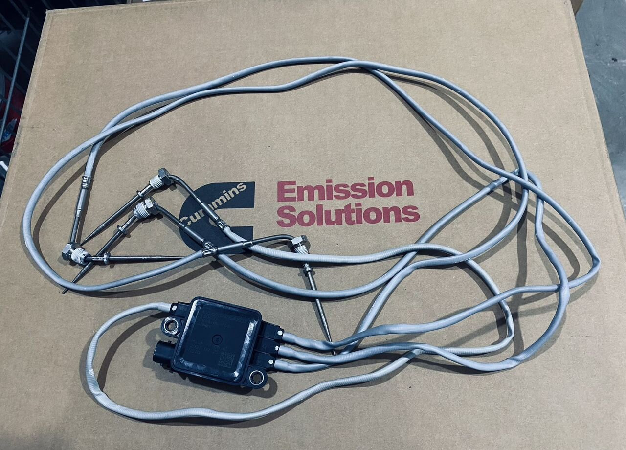 Cummins Датчик температуры Cummins 4384568 A054U495 - Сенсор: фото 1 Cummins Датчик температуры Cummins 4384568 A054U495 - Сенсор: фото 1