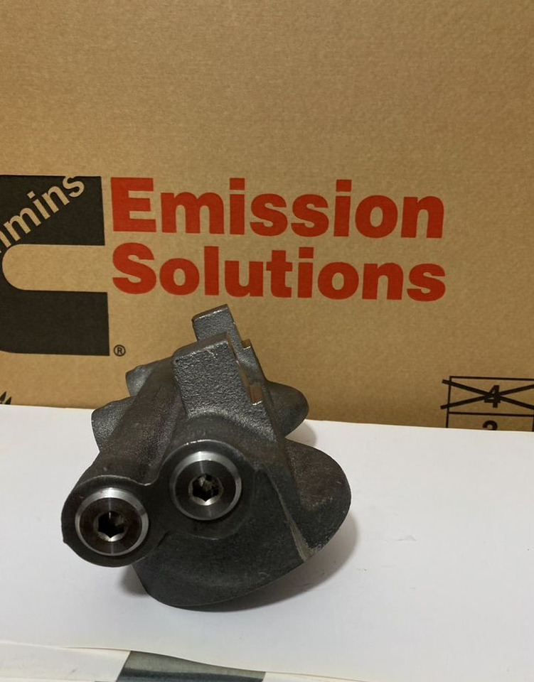 Cummins Головка масляного фильтра Cummins 3021658 - Масляный фильтр: фото 3 Cummins Головка масляного фильтра Cummins 3021658 - Масляный фильтр: фото 3