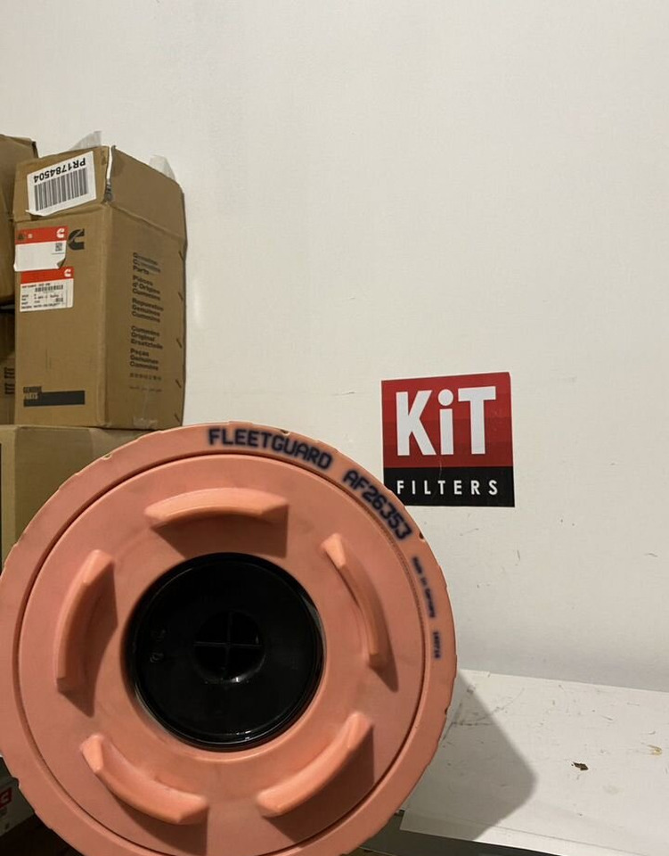 Fleetguard AF26353 Воздушный фильтр Fleetguard - Воздушный фильтр: фото 1 Fleetguard AF26353 Воздушный фильтр Fleetguard - Воздушный фильтр: фото 1