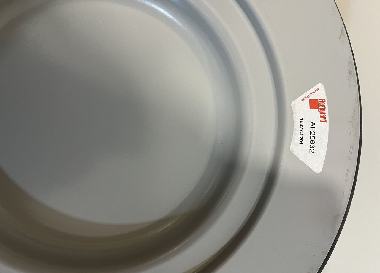 Fleetguard Фильтр воздушный volvo FH12 460 - Воздушный фильтр: фото 3 Fleetguard Фильтр воздушный volvo FH12 460 - Воздушный фильтр: фото 3