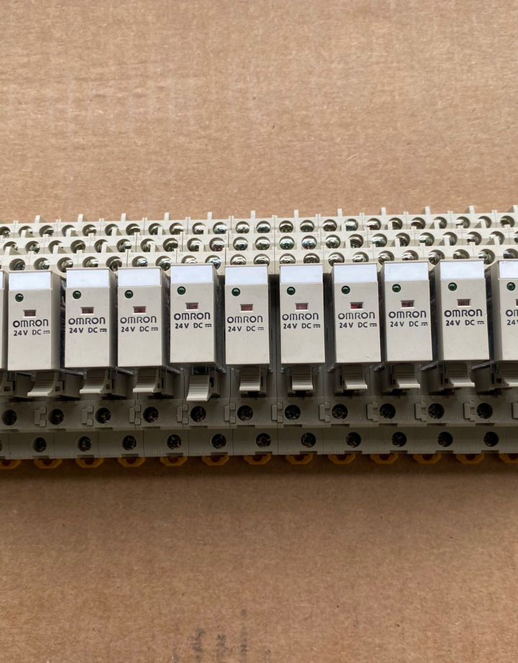 Реле напряжения omron G2R-2-SND - Реле: фото 2 Реле напряжения omron G2R-2-SND - Реле: фото 2