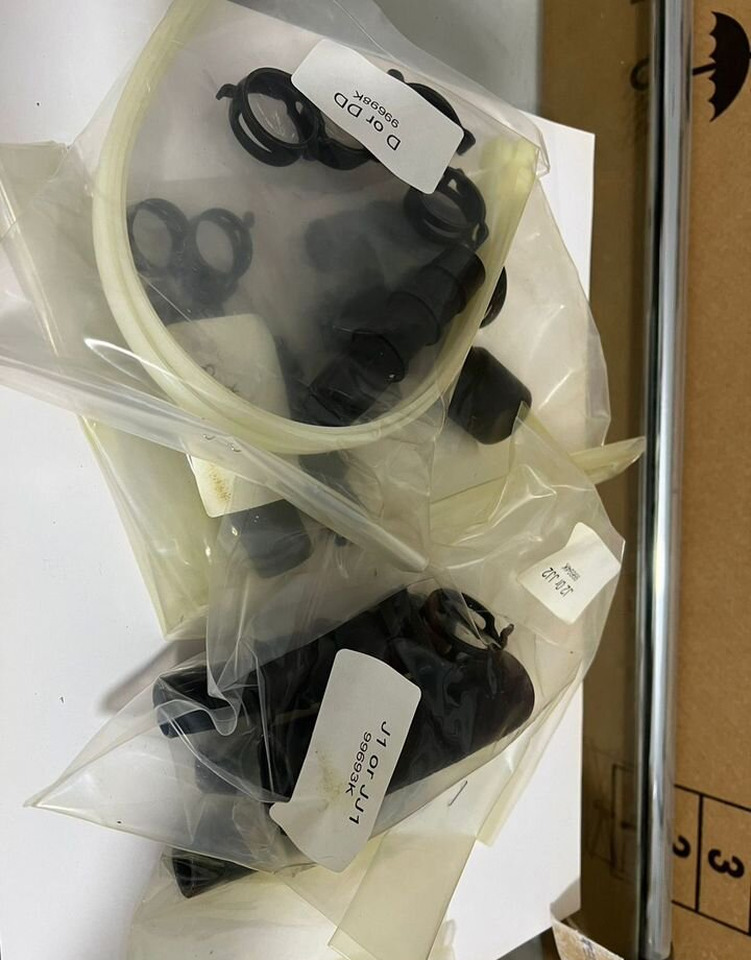 Новый Запчасти Cummins CV50110 сапун Cummins: фото 9