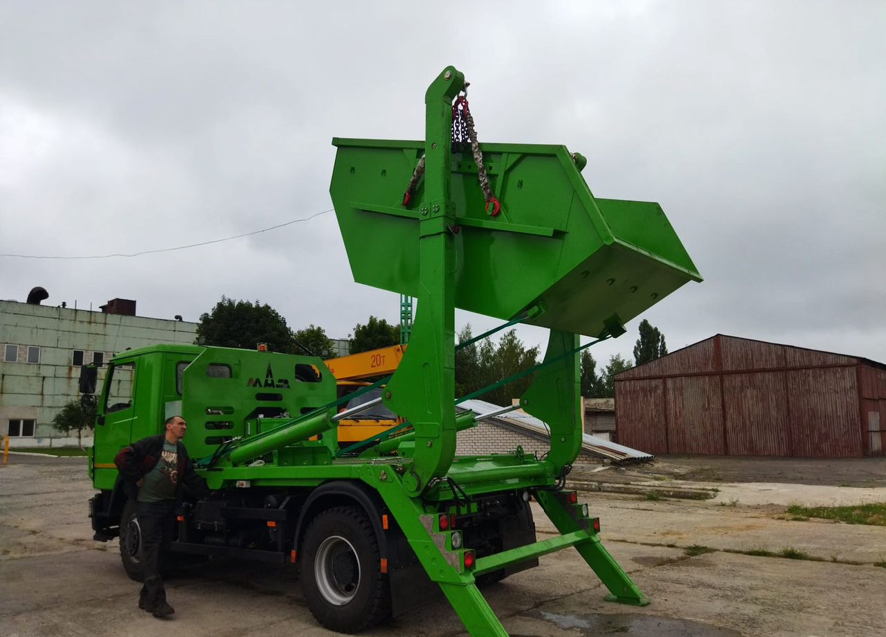 МАЗ 590625-030 - Портальный бункеровоз: фото 2 МАЗ 590625-030 - Портальный бункеровоз: фото 2