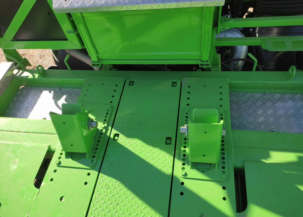 МАЗ 590625-030 - Портальный бункеровоз: фото 5 МАЗ 590625-030 - Портальный бункеровоз: фото 5