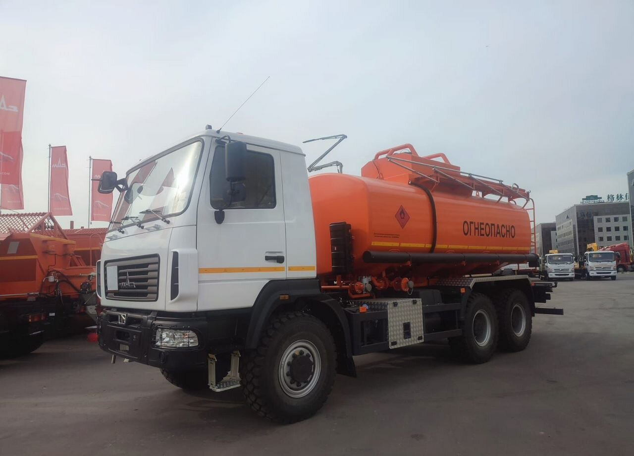 МАЗ 6302C5-5575-060 - Грузовик-цистерна: фото 1 МАЗ 6302C5-5575-060 - Грузовик-цистерна: фото 1