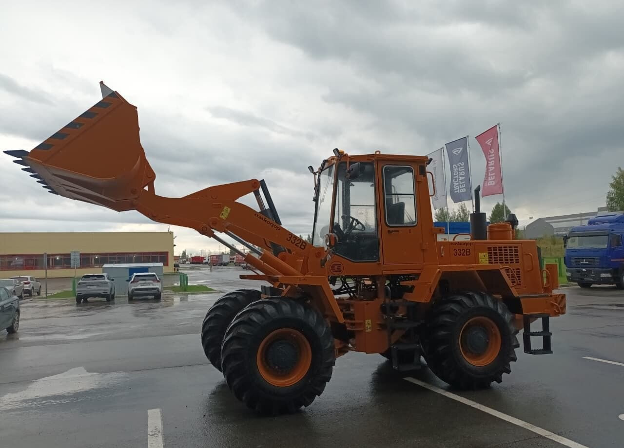 Амкодор 332В - Колёсный погрузчик: фото 3 Амкодор 332В - Колёсный погрузчик: фото 3