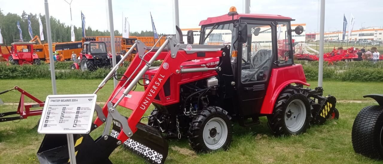 Большая Земля Универсал 400 - Фронтальный погрузчик для трактора: фото 1 Большая Земля Универсал 400 - Фронтальный погрузчик для трактора: фото 1