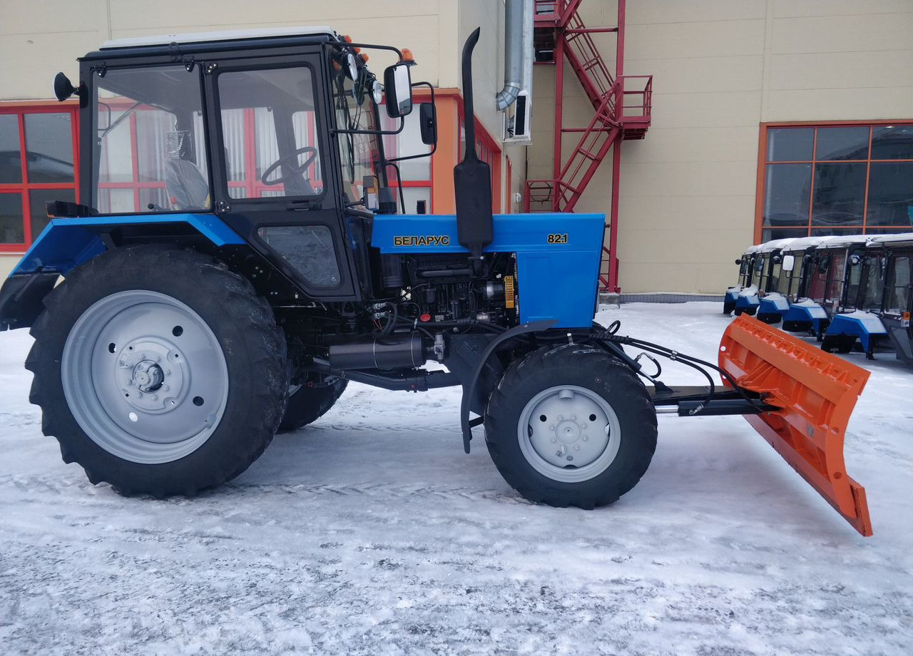 Двух сторонний коммунальный отвал на трактор - Отвал: фото 1 Двух сторонний коммунальный отвал на трактор - Отвал: фото 1