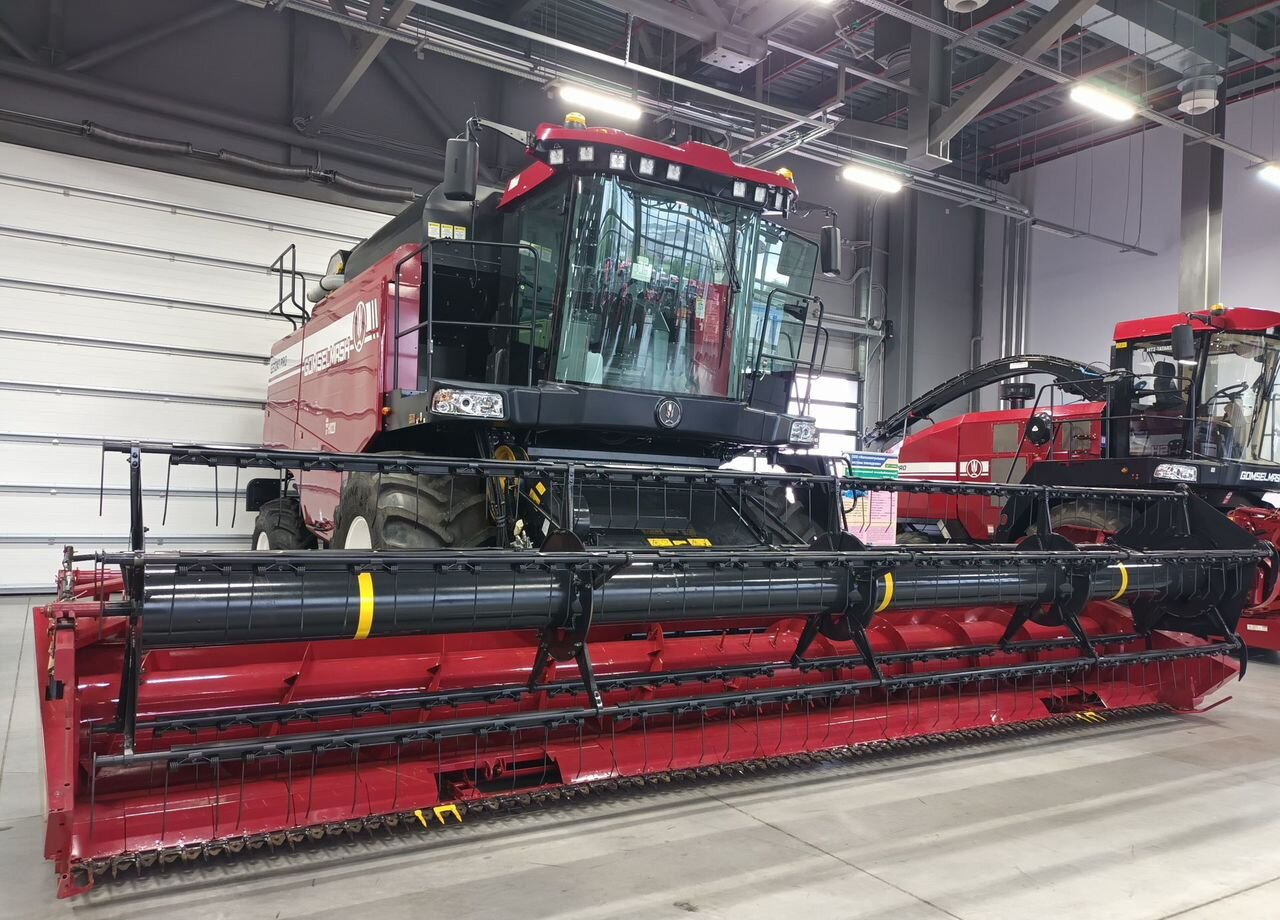 Гомсельмаш GS12A1 PRO - Зерноуборочный комбайн: фото 2 Гомсельмаш GS12A1 PRO - Зерноуборочный комбайн: фото 2