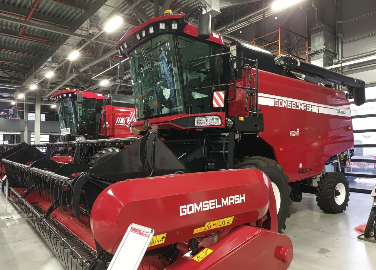 Гомсельмаш GS400 - Зерноуборочный комбайн: фото 2 Гомсельмаш GS400 - Зерноуборочный комбайн: фото 2