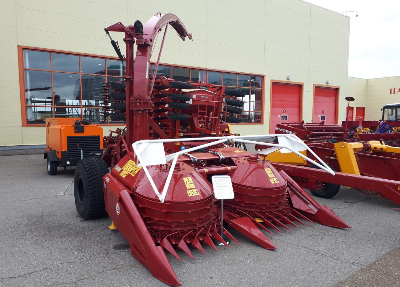 Гомсельмаш КДП-3000 (Палессе FT40) - Прицепной кормоуборочный комбайн: фото 4 Гомсельмаш КДП-3000 (Палессе FT40) - Прицепной кормоуборочный комбайн: фото 4